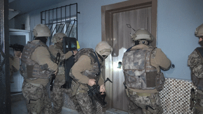 Silah kaçakçılarının şifrelerini polis çözdü