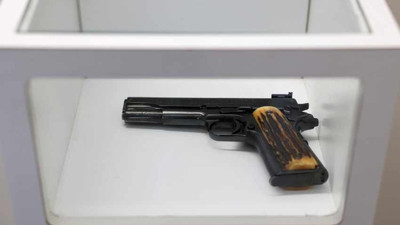 Ünlü mafya babasına ait eşyalar bakın kaç milyon dolara satıldı?