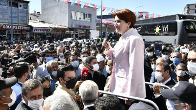 Meral Akşener'den Erdoğan’a: Gelip burada da türkü söyleyebilir misin?