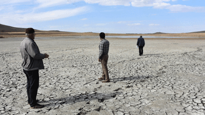 Acı Göl’de kurbağa bile kalmadı