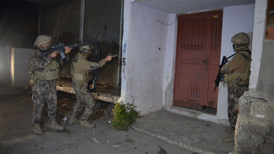 Cono aşiretine 500 polisle operasyon yapıldı