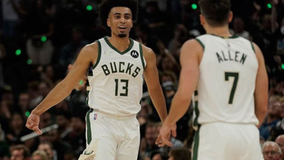 NBA'de yeni sezon son şampiyon Bucks ile başladı