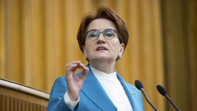 Meral Akşener: 5 maaşlı danışmanlar, gelinler, damatlar ve yeğenler, sarayda sefa sürüyor