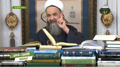 Cübbeli Ahmet: Seçme ve seçilme hakkını 40 yaşından sonraya veririm