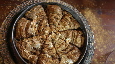 Dilimi 5 bin TL'lik tatlı alıcı buldu