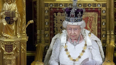 Buckingham Sarayı: İngiltere Kraliçesi 2. Elizabeth, geceyi hastanede geçirdi