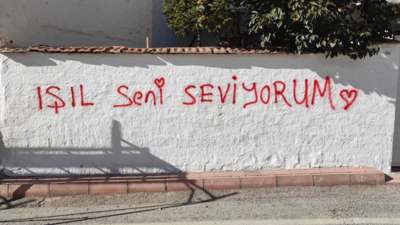 Gri pasaport skandalı ile ünlü AKP'li belediye aşk esprisini patlattı