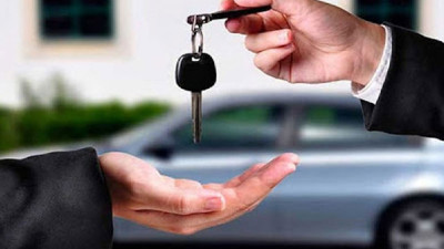 Arabalara döviz ayarı verildi. İşte yeni araba fiyatları...