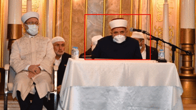 Atatürk'e hakaret ettikten sonra görevden alındığı söylenmişti. Ali Erbaş ile merasimde görüntülendi