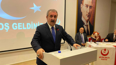 Mustafa Destici ‘Darbe anayasasının değiştirilmesini destekliyoruz’