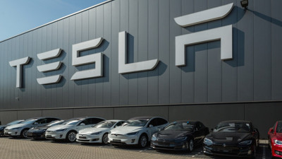 Tesla değerine değer katıyor