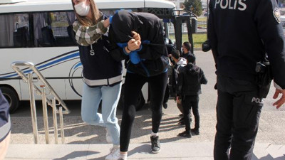 Fuhuş çetesinin lideri ana ile kızı çıktı