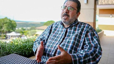 Atatürk’e hakaret ederek para kazanan Engin Ardıç’tan küstah yazı! Bu kez Ulu Önder'in özel hayatıyla dalga geçti