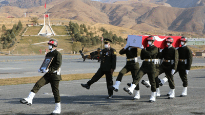 Hakkari'de askeri araç kaza yaptı: 1 şehit 2 asker de yaralı