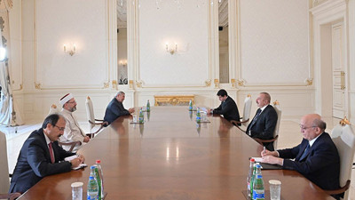 İlham Aliyev, Diyanet İşleri Başkanı Ali Erbaş’ı kabul etti