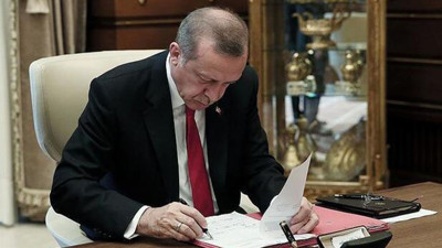 Erdoğan'dan yeni görevden almalar. Resmi Gazete'de yayımlandı