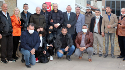 Gazetecilerin kongresinde Ayhan Polat güven tazeledi