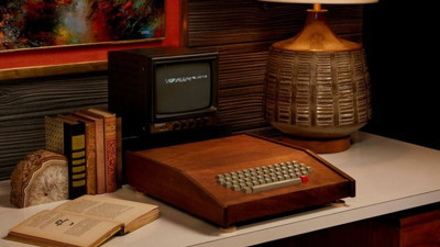 Apple'ın ilk bilgisayarı yüz binlerce dolara satıldı