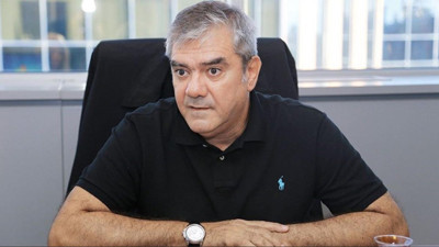 Yılmaz Özdil bir Atatürk fotoğrafına sadece bir cümle yazdı. Bir kütüphane kitap yazsa anlatamazdı anlattığını