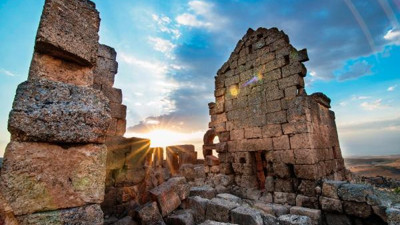 Zerzevan Kalesi turistlerin yeni rotası oldu