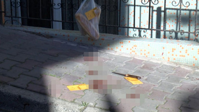 Bahçelievler'de kadın cinayeti! Geriye aldığı ekmekler kaldı