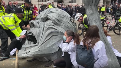 İngiltere'de çevrecilere polis müdahalesi