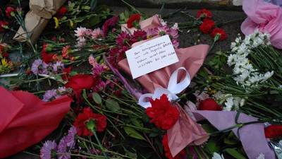 Samuray kılıcıyla öldürülen Başak Cengiz'in için karanfilli anma