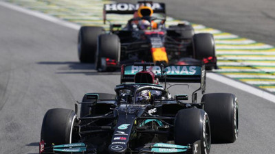 F1 Brezilya GP'de kazanan Hamilton