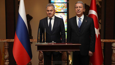 Bakan Akar, Rus mevkidaşı Şoygu ile görüştü (15 Kasım 2021)