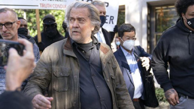 Trump'ın eski danışmanı Steve Bannon serbest bırakıldı