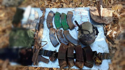 Tunceli'de teröristlerin kullandığı 2 sığınak imha edildi (16 Kasım 2021)