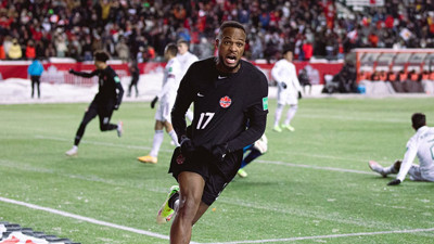 Beşiktaş'ın Kanadalı oyuncuları tarihe geçti