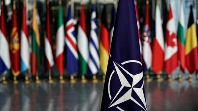 NATO'dan Almanya'ya nükleer çağrısı