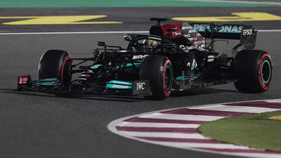 Formula 1'de Katar GP'nin kazananı Hamilton