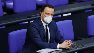 Almanya Sağlık Bakanı Spahn, halkı aşı olmaya çağırdı