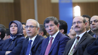 Davutoğlu: Ben AKP'den ayrılırken Lütfi Elvan da istifasını vermek istedi