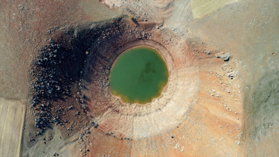 Keban Baraj Gölü'nde sular çekilince ortaya çıktı