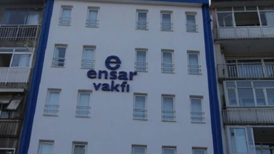 Ensar Vakfı'na bir kıyak daha. Bakanlığın binasının devri için kurallar değiştirildi