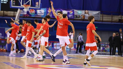 "12 Dev Adam" Büyük Britanya ile 6. randevuda