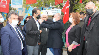 İYİ Partililerden kuru fasulye pilav etkinliği