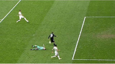 Efsane olmak varken kestane olmak budur. Mert Günok yerde yatarken Giresunlu oyuncular gol attı. Biz ne ara bu hale geldik