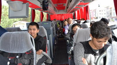 Yurda yasa dışı yollarla giren 14 kişi yakalandı