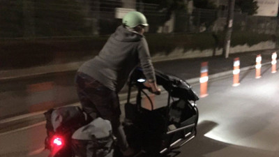 Sancıları başlayan kadın vekil kendi doğumuna bisiklet sürerek gitti