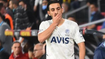 Oyundan alınan İrfan Can Kahveci'den küfürlü tepki. Ekran başındaki herkes duydu