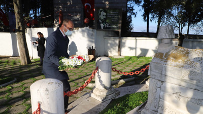 Vatan şairi Namık Kemal mezarı başında anıldı
