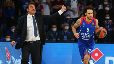Anadolu Efes'ten hakem isyanı!