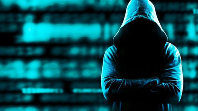 'Gelecekten geldim' diyerek 25 Aralık'ı işaret etti