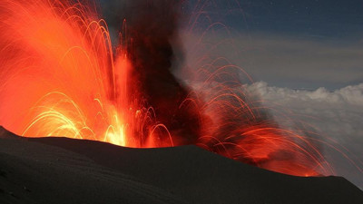 Semeru'daki patlamada ölü sayısı artıyor