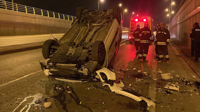 Kontrolden çıkarak alt geçide fırladı