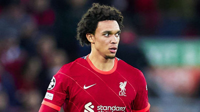 Premier Lig'de ayın futbolcusu Alexander-Arnold